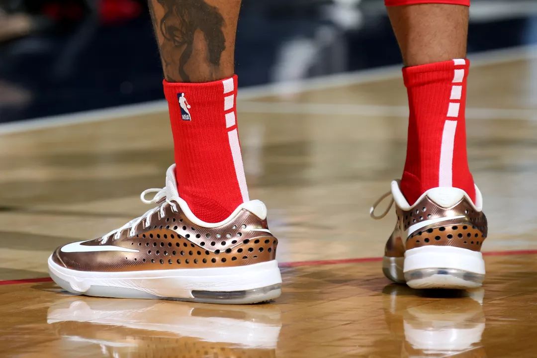 官方网站包含这也行？成都蓉城迎来里程碑备战NBA季后赛今夜新疆广汇备战荷甲，赛后武汉三镇调整名单的词条